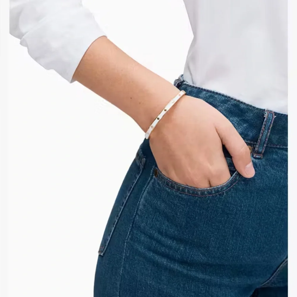 Kate Spade Bangle white & gold NWOT - Picture 3 of 3